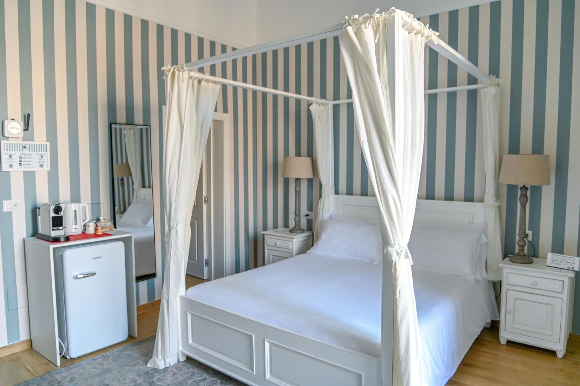Le Residenze Del Capitano Hotel บารี ภายนอก รูปภาพ