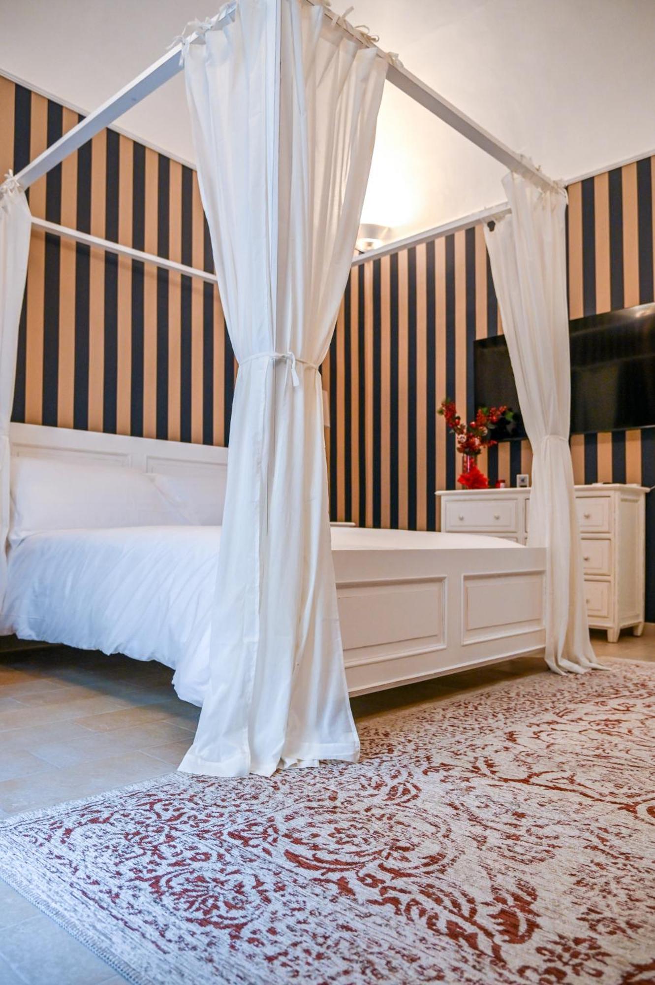 Le Residenze Del Capitano Hotel บารี ภายนอก รูปภาพ