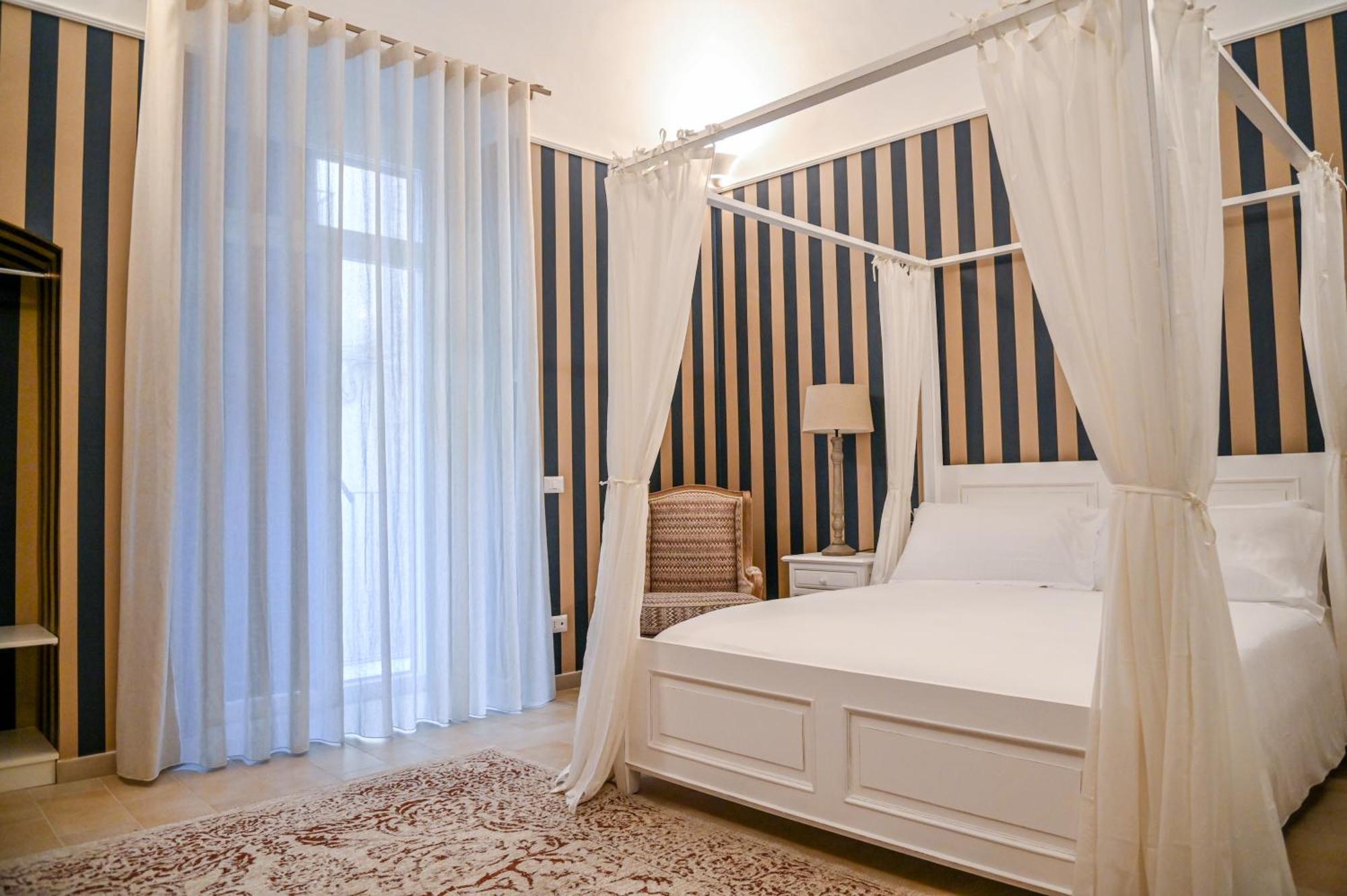 Le Residenze Del Capitano Hotel บารี ภายนอก รูปภาพ