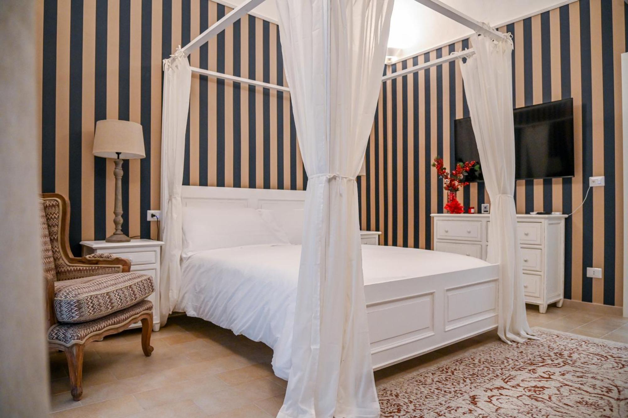 Le Residenze Del Capitano Hotel บารี ภายนอก รูปภาพ